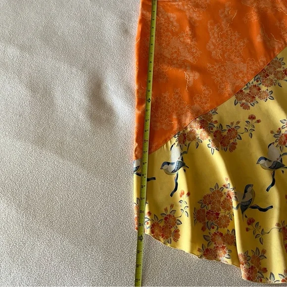 A.M.I. SILK SKIRT ASYMMETRICAL FLORAL BIRDS SZ 12 - Picture 10 of 16